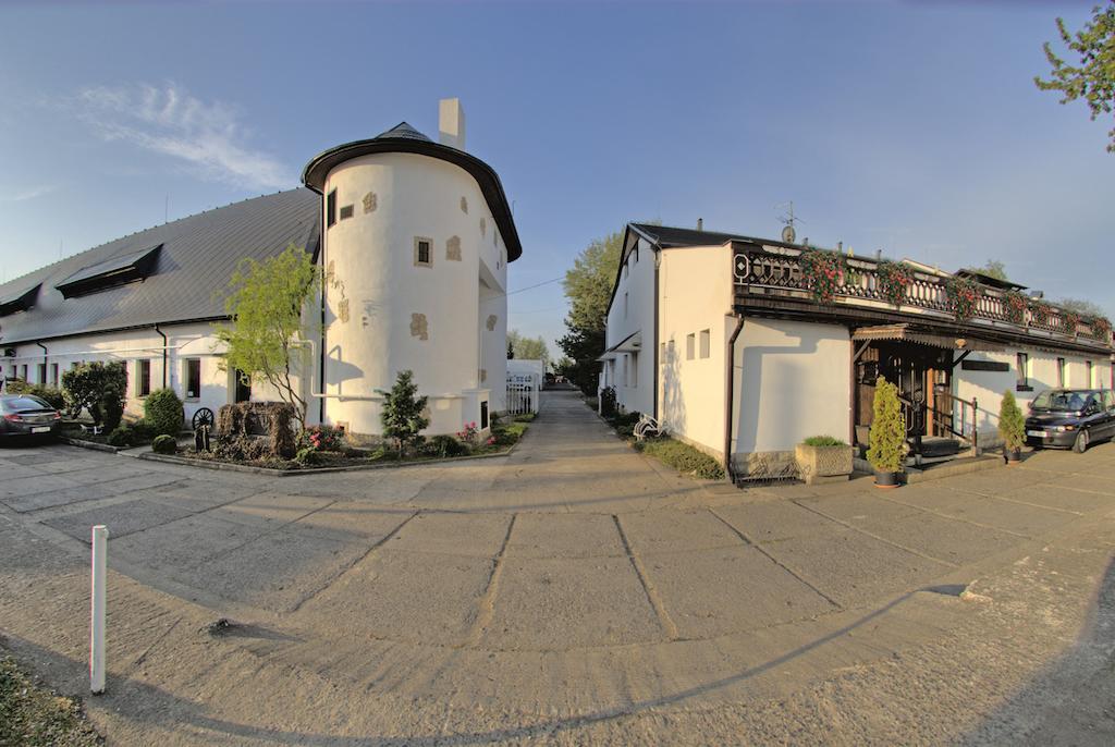 Hotel Koliba Litomerice Exterior photo