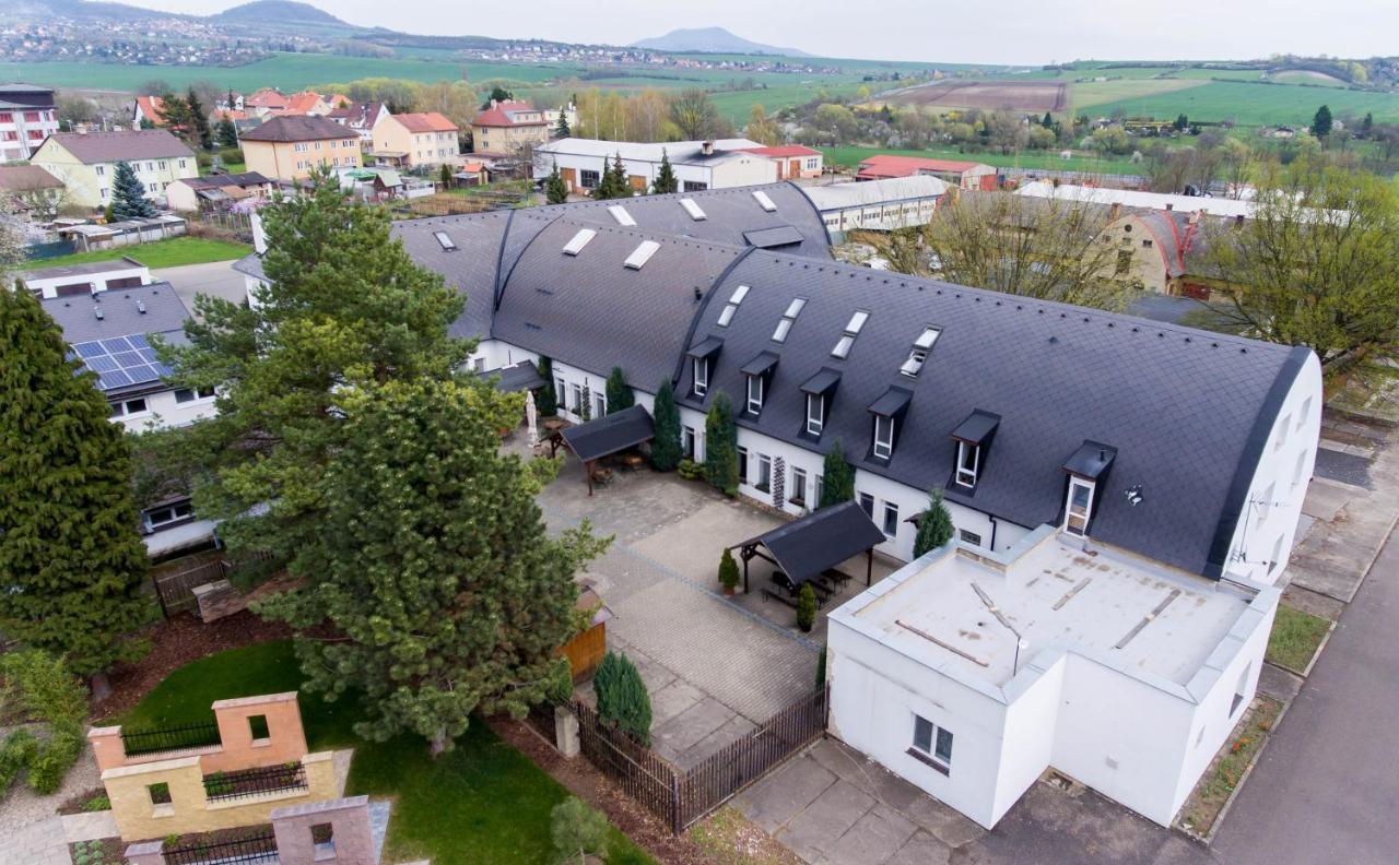 Hotel Koliba Litomerice Exterior photo